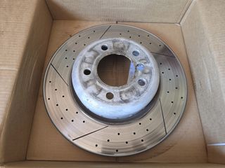 Σετ φρένων BMW E90/E91/E92/E93 – εμπρός 348×30 mm, δαγκάνες, δίσκοι και τακάκια