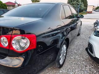 Volkswagen Jetta 2005-thumb-5
