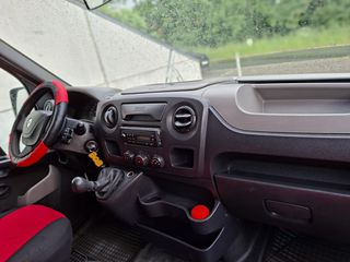 Renault Master 2012-thumb-13