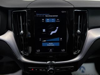 Volvo XC 60 2021 2.0 197hp AWD AT8 D Momentum-thumb-42