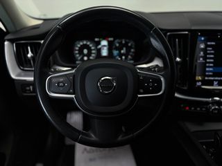 Volvo XC 60 2021 2.0 197hp AWD AT8 D Momentum-thumb-30