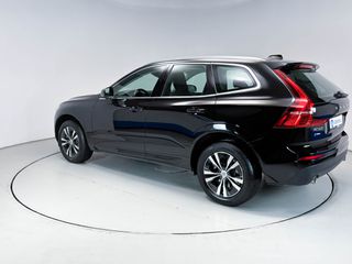 Volvo XC 60 2021 2.0 197hp AWD AT8 D Momentum-thumb-8
