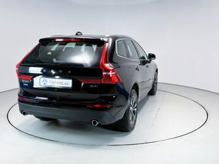 Volvo XC 60 2021 2.0 197hp AWD AT8 D Momentum-thumb-13