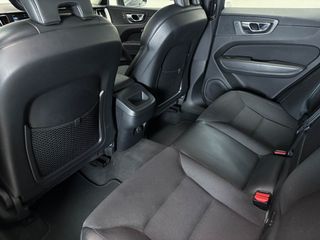 Volvo XC 60 2021 2.0 197hp AWD AT8 D Momentum-thumb-26
