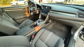 Honda Civic 2019-thumb-8
