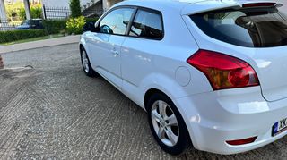 Kia Ceed / cee'd 2008-thumb-7