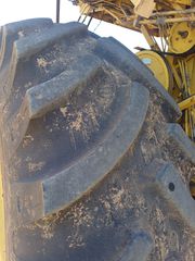 Harvesters New Holland 1994