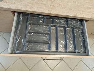 Κουζίνα Έκθεσης 2.70m Zebrano & Λευκό Γυαλιστερό - Centro Kitchen (Nikolidakis Group)