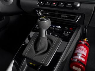 Porsche 911 2021 GT3 992 Club Sport PCCB Lift-thumb-29