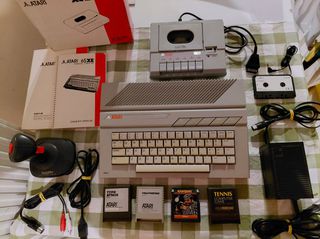 Retro Κονσολα Atari 65XE λειτουργική πληρες πακέτο