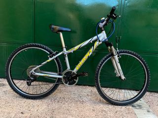 Πόλης Giant 2021 mistral