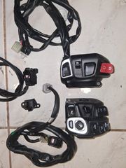 yamaha tmax 560 2022+ ΔΙΑΚΟΠΤΕΣ / ΧΕΡΟΥΛΙΑ ΘΕΡΜΑΙΝΟΜΕΝΑ-thumb-1