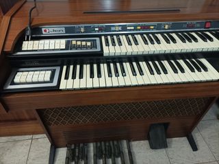 Πωλείται Αρμόνιο δισκάλο Jen Allegro 300