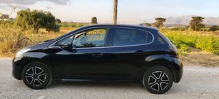 Peugeot 208 2014