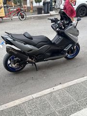 Yamaha T-Max 530 2016-thumb-1