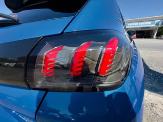 Peugeot 208 2022 1.2#GT_Line#131ps#ΔΕΡΜΑ#ΚΑΜΕΡΑ#Navi#ΚΛΙΜΑ#Led_Pack#3Dcopkit#-thumb-38