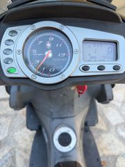 Gilera Runner 125 ST 2010 RUNNER 125 ST