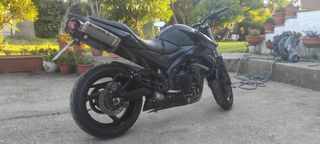 Suzuki GSR 600 2010-thumb-1