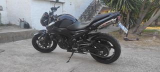 Suzuki GSR 600 2010-thumb-2