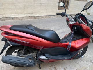 Honda PCX 150 2013-thumb-1