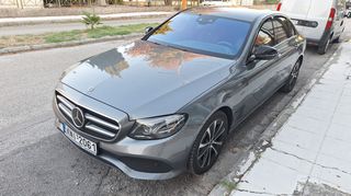 Mercedes-Benz E 300 2019-thumb-1