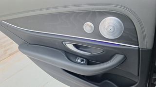 Mercedes-Benz E 300 2019-thumb-19