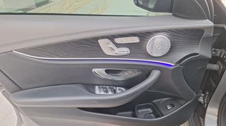 Mercedes-Benz E 300 2019-thumb-24