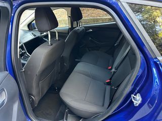 Ford Focus 2015 BUSINESS-thumb-8