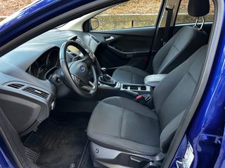 Ford Focus 2015 BUSINESS-thumb-9