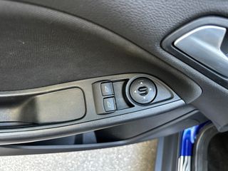 Ford Focus 2015 BUSINESS-thumb-10