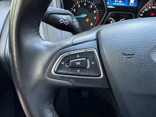 Ford Focus 2015 BUSINESS-thumb-20
