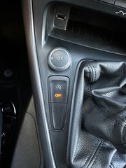 Ford Focus 2015 BUSINESS-thumb-21
