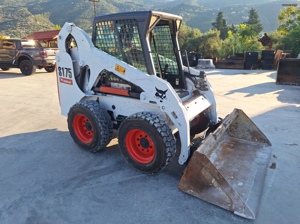 Φορτωτάκι Bobcat 2004 S175