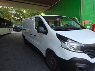 Renault Trafic 2018 Dci145-thumb-2