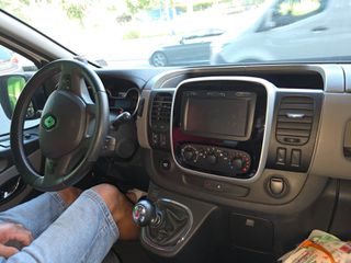 Renault Trafic 2018 Dci145-thumb-3