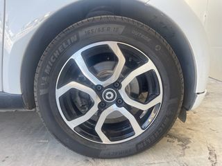 Smart ForTwo 2016 *ΠΡΟΣΕΧΩΣ*77.000km*ΕΛΛΗΝΙΚΟ*90ps*16’*-thumb-4