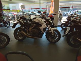 Honda CB 1000 R 2008-thumb-2