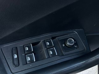 Volkswagen T-Roc 2019 ADVANCE 4MOTION-thumb-8