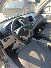 Mitsubishi L200 2008-thumb-11
