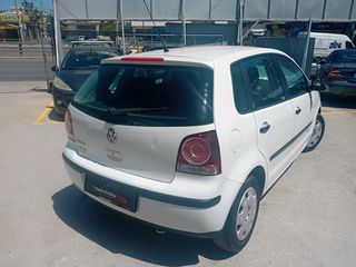 Volkswagen Polo 2006-thumb-8