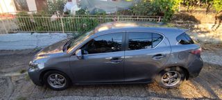 Lexus CT 200h 2012-thumb-8
