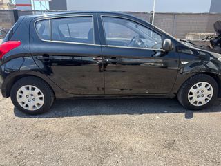 Hyundai i 20 2013 1200CC-FACE LIFT 86ps full bookservise!-thumb-8