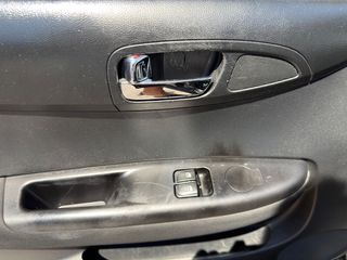 Hyundai i 20 2013 1200CC-FACE LIFT 86ps full bookservise!-thumb-12