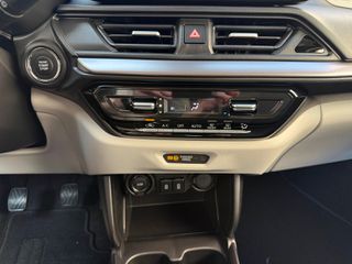 Suzuki Swift 2026 2WD GLX Mild Hybrid-thumb-21