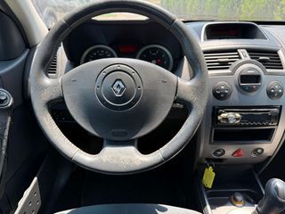 Renault Megane 2003 1.6 2003-thumb-16