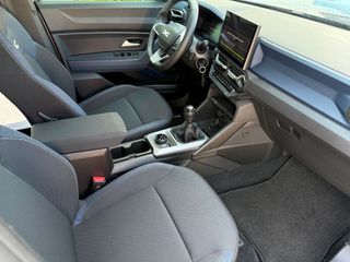 Dacia Bigster 2025 4X4 Expression mild hybrid 130-thumb-9