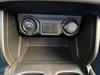 Suzuki Swift 2025 2WD GL-thumb-22