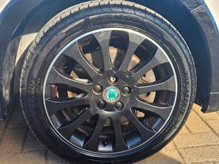 Skoda Fabia 2011 1.2 2011-thumb-24