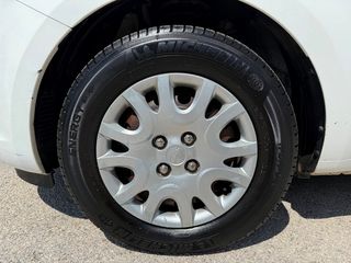 Hyundai i 20 2010 1.2 2010-thumb-24