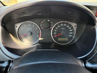 Hyundai i 20 2010 1.2 2010-thumb-17